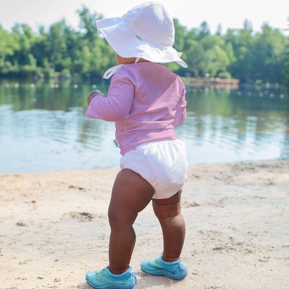 Ultimate Swim Diaper. UPF 50+. M. 6-12 months. 18-22lbs. - Picture 4 of 4